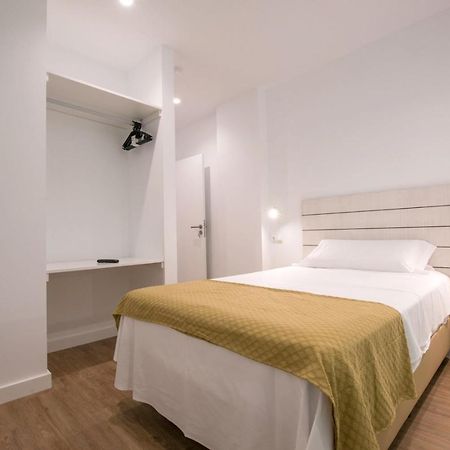 Hostal Beach Санта Пола Экстерьер фото